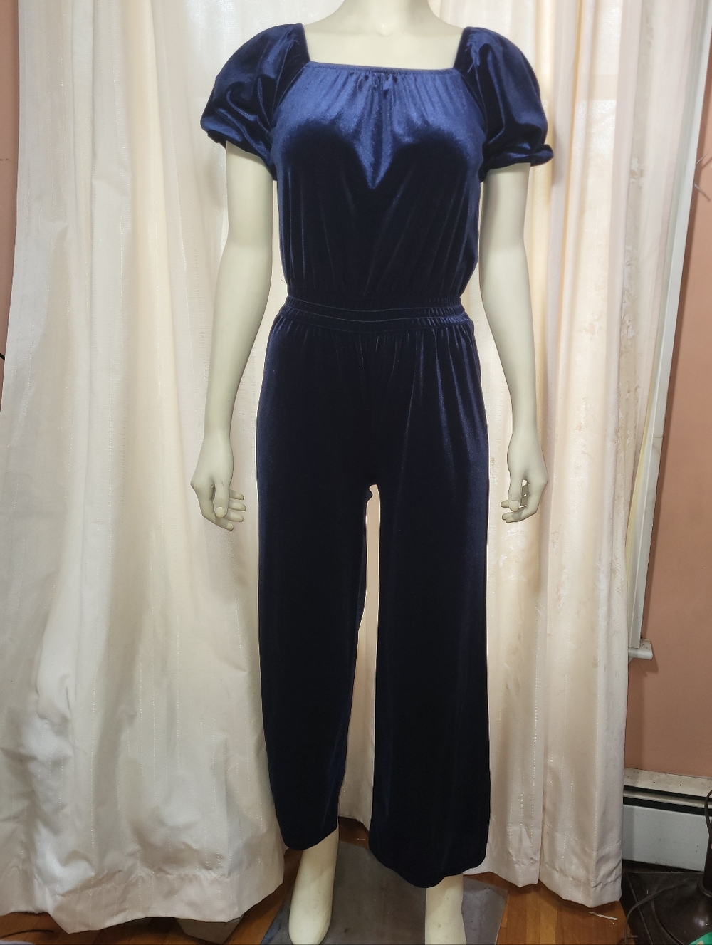Girl's Old Navy Brand Navy Velvet Puff-Sleeve Jumpsuit Size 14-16